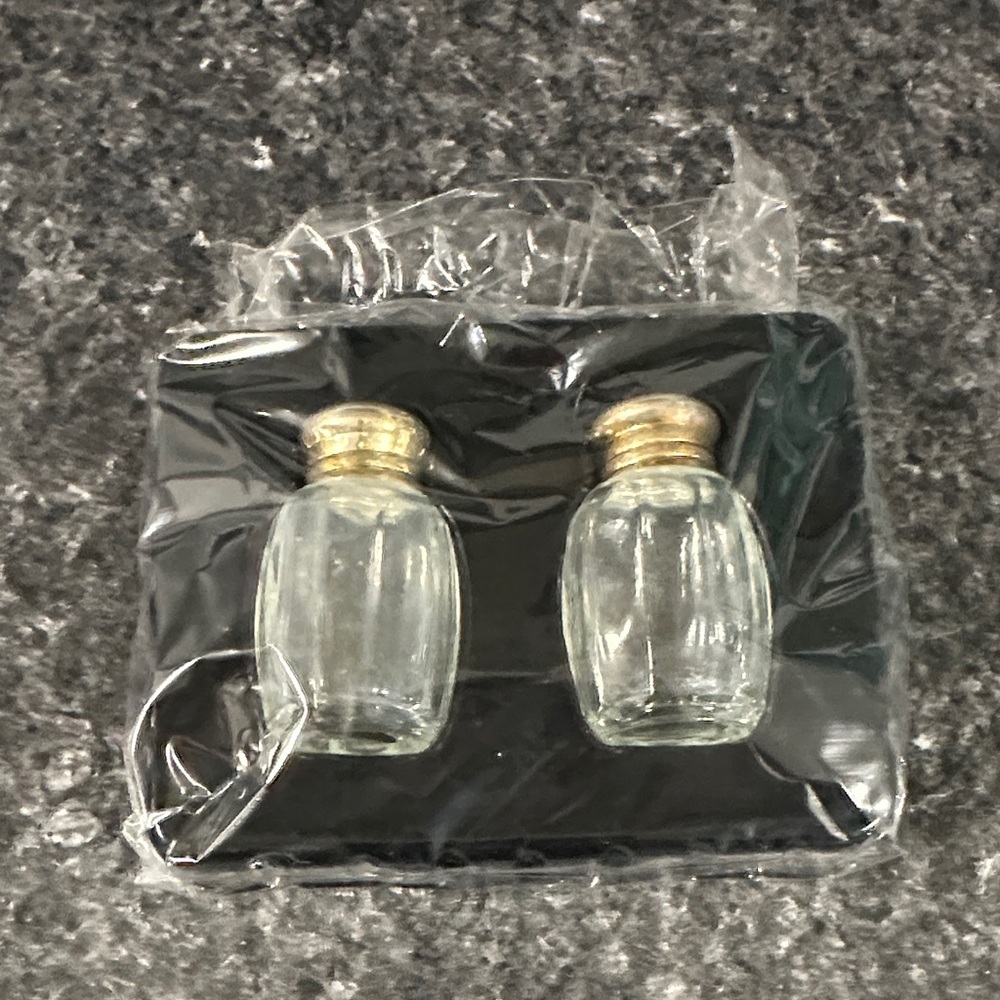 Vintage Bradford Exchange Crystal and Silver Salt & Pepper Set - Picture 3 of 4
